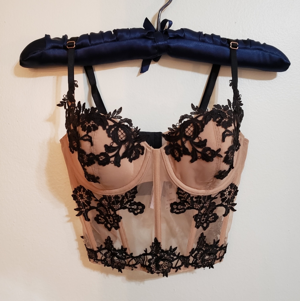 Victoria's Secret black applique tan Bustier